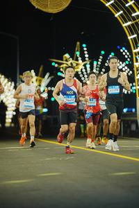 BIB: 88888, 00000, 20000, 198, 41379, 30007, 74432
                            <button type="button" onclick="openModal(22814562)" class="btn btn-primary btn-sm float-right btn-popup" data-toggle="modal" data-target=".modal-high-quality">
                        <i class="fas fa-shopping-cart"></i> Add to Cart
                    </button>
                                            <button type="button" onclick="isThisMe(22814562, true)" class="btn btn-success btn-sm float-right btn-popup btn-isme hidden" data-toggle="tooltip" data-placement="bottom" title="นี่คือรูปของคุณใช่ไหม คลิกที่นี่เพื่อเอาเข้าอัลบั้ม">
                        <i class="fas fa-plus"></i> Add to album
                    </button>
                    <button type="button" onclick="isThisMe(22814562, false)" class="btn btn-warning btn-sm float-right btn-popup btn-isnotme hidden">
                        <i class="fas fa-ban"></i> Remove from album
                    </button>